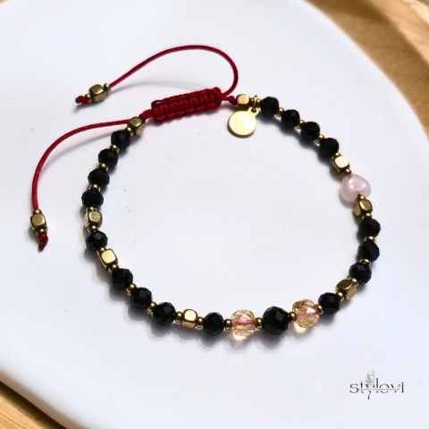 bransoletka Drobny Gest Szczęścia: turmalin, cytryn, kwarc różowy, hematyt, czerwony sznurek, serduszko