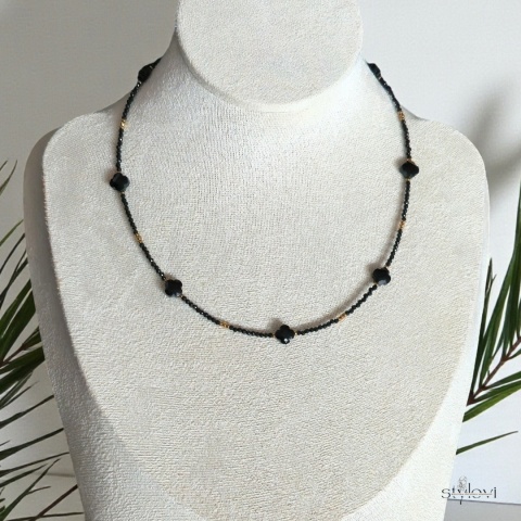 naszyjnik FELICE: turmalin, hematyt, koniczynka marokńska