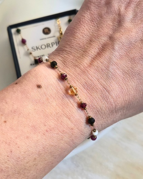 Bransoletka Zodiakalna - Skorpion ♏ - kamienie naturalne na łańcuszku